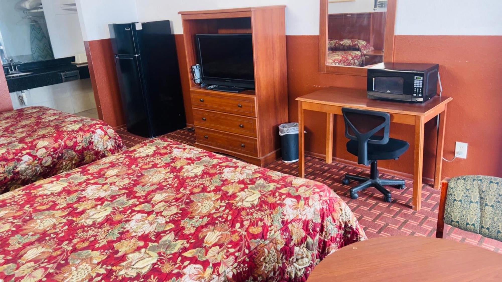 Executive Inn Робстаун Экстерьер фото